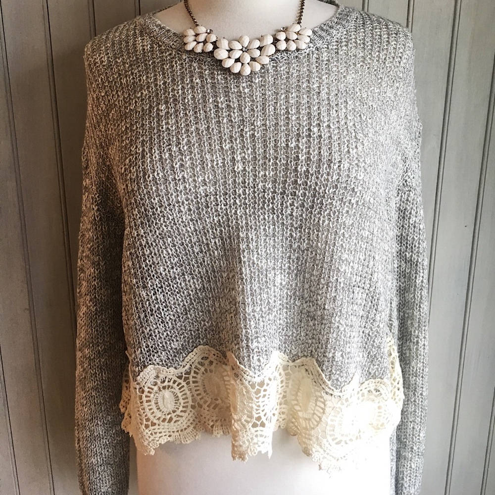 NWT Windsor Cropped Sweater